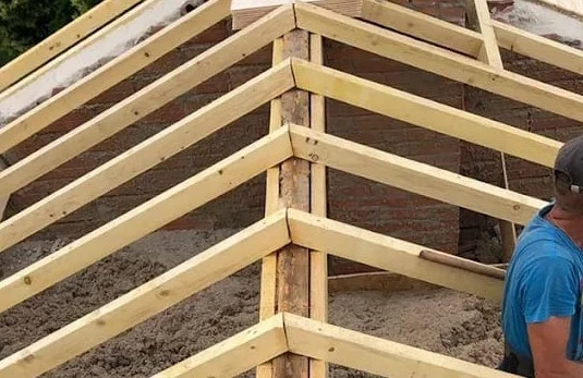 renovation charpente bois La Croix-Valmer